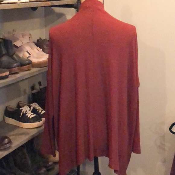 American Eagle button up cardigan sweater- size medium- rust color - Picture 2 of 4